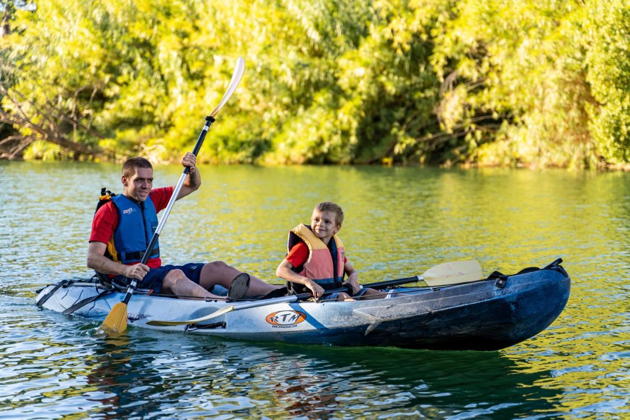 Camping Maeva Respire Ecolodge L'Etoile D'Argens Fréjus 외부 사진